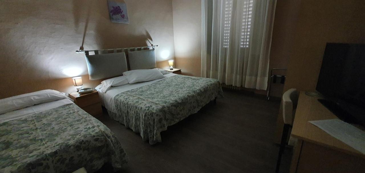 Hotel Giovanna Монтекатини Терме Екстериор снимка