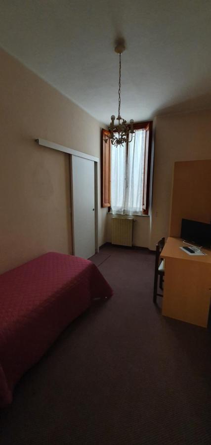 Hotel Giovanna Монтекатини Терме Екстериор снимка