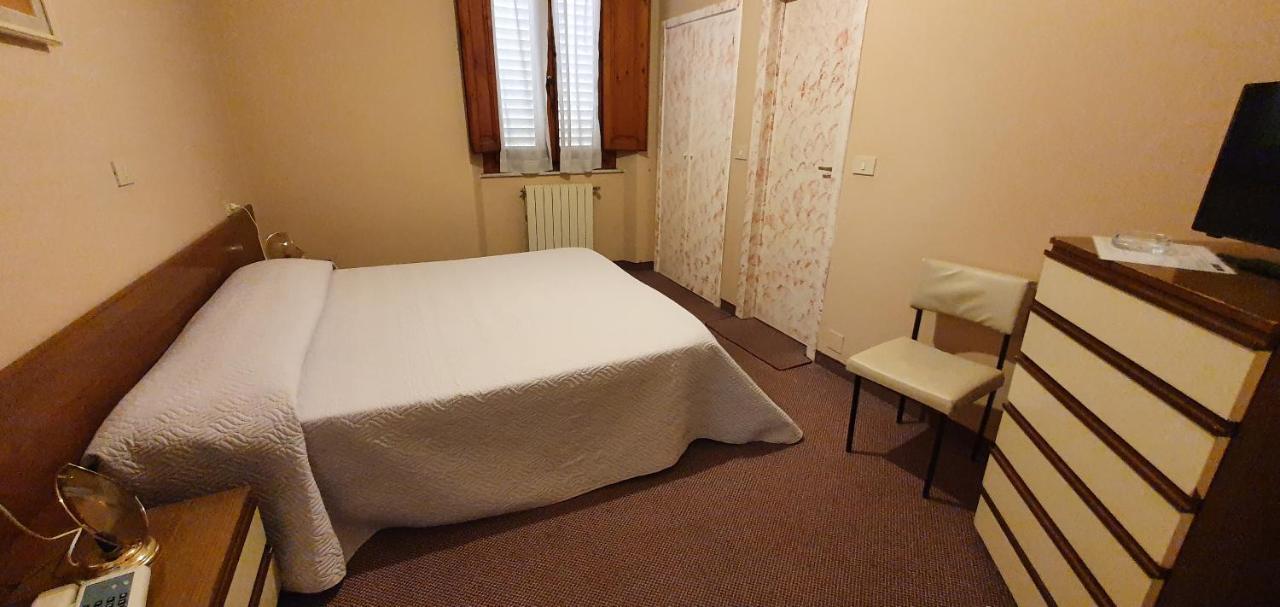 Hotel Giovanna Монтекатини Терме Екстериор снимка