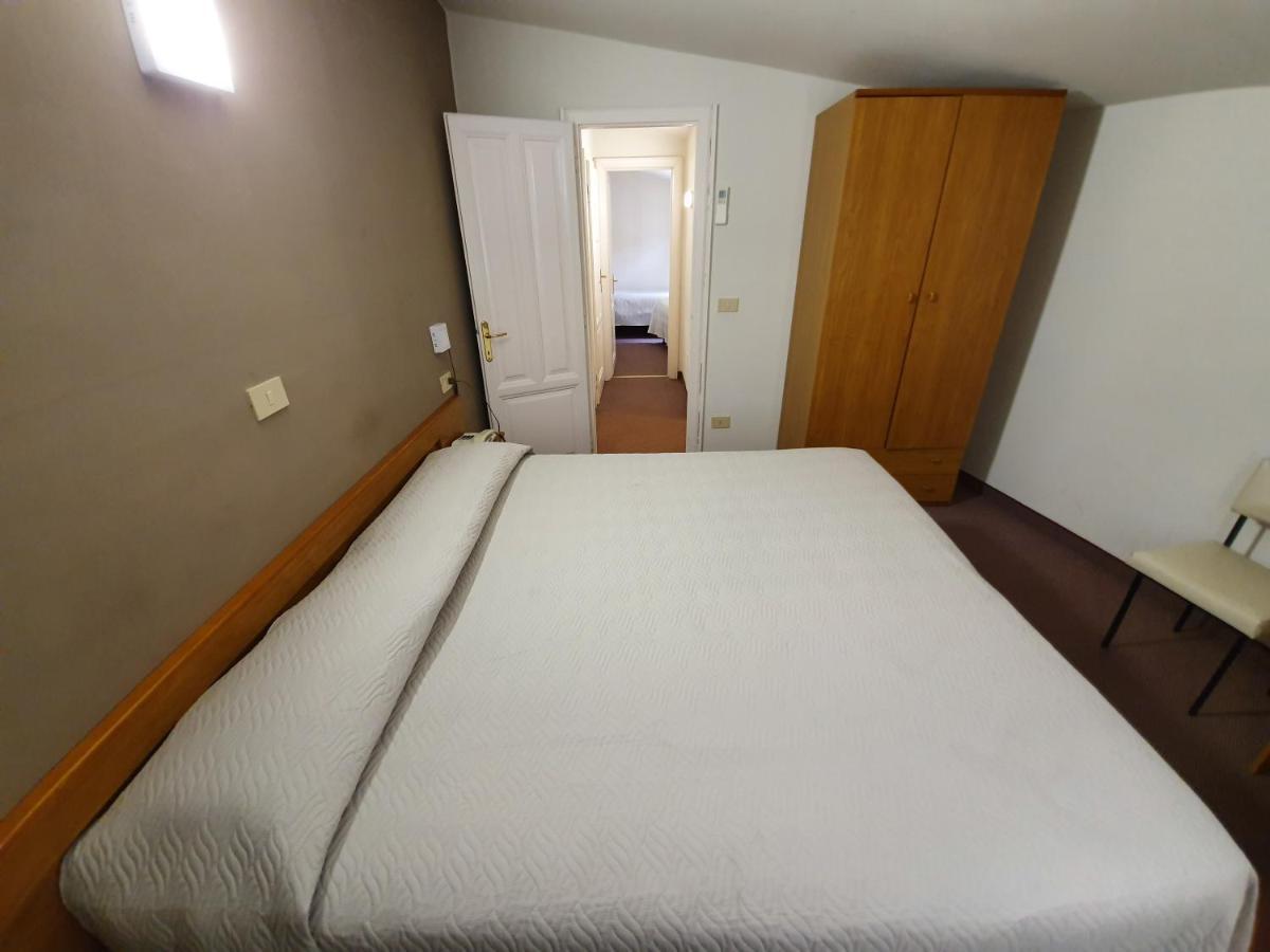 Hotel Giovanna Монтекатини Терме Екстериор снимка